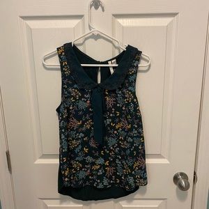 Floral pattern collared tank